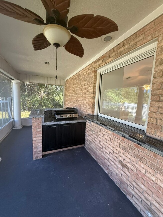 Building Photo - Beautiful Spacious 3 bed 3 bath Home in Debary