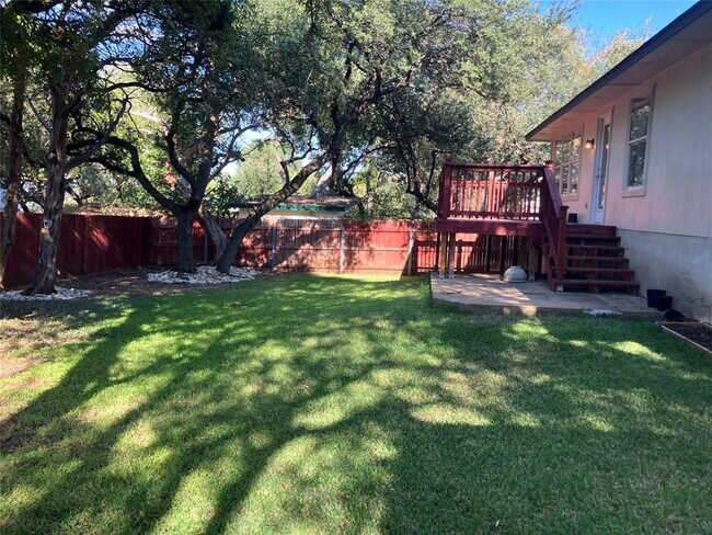 Building Photo - 1209 Wood Creek Dr