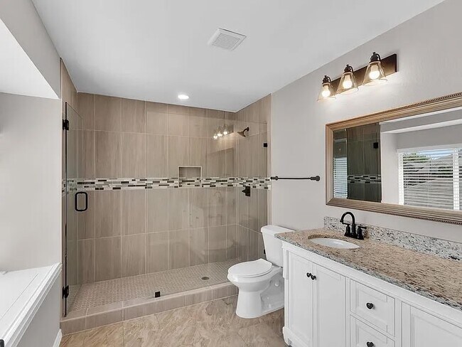 Building Photo - 4729 Woodhaven Ln, Haltom City, TX 76137