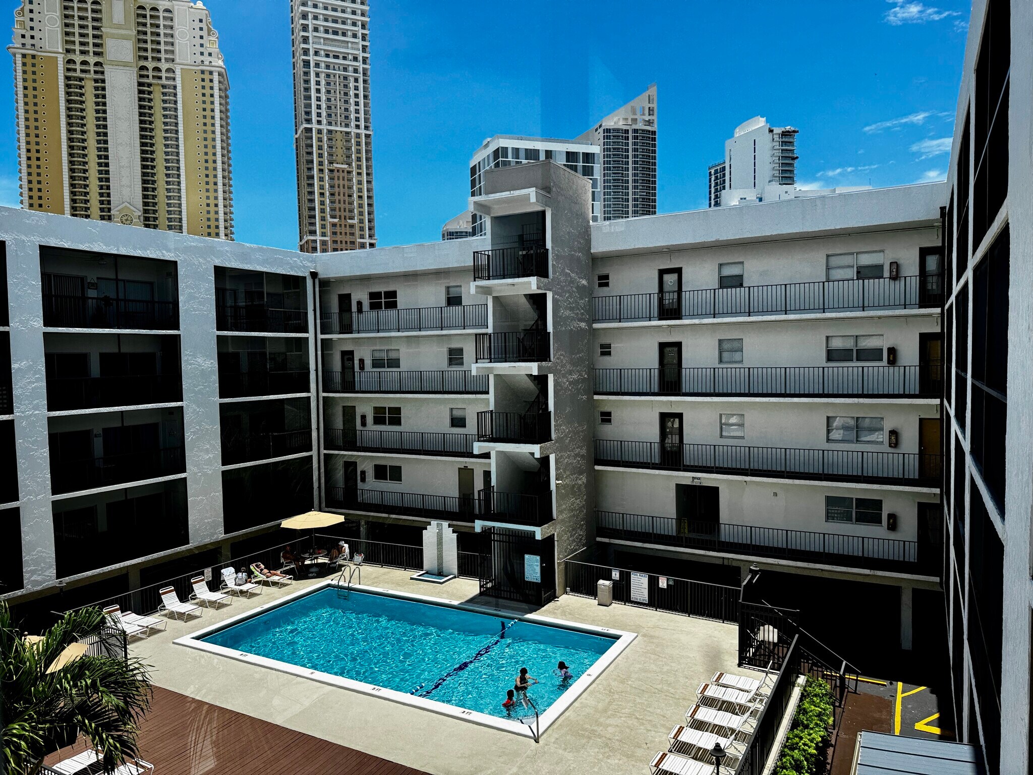Building Photo - 201 178th Dr