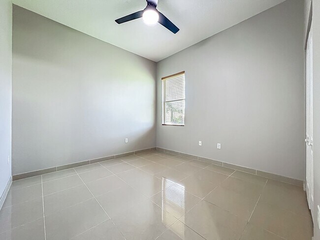 Building Photo - Clermont Pool Home
