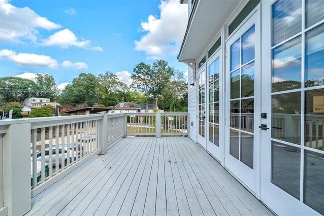 Building Photo - 42 Becker Pl NW