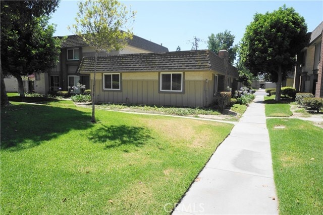 Building Photo - 2015 E Saddlewood Ln