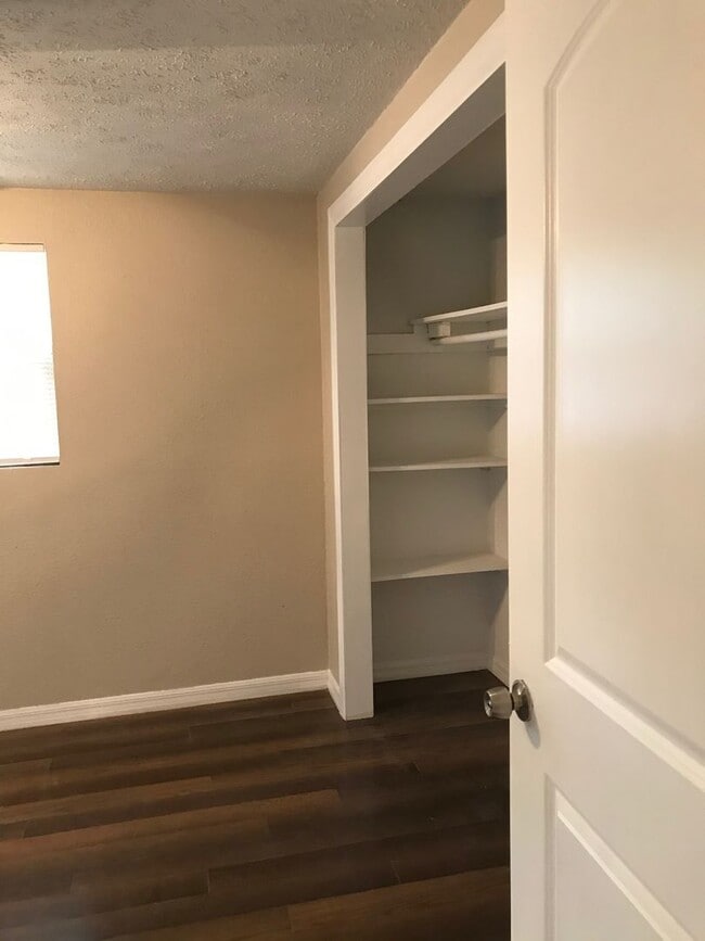 Building Photo - $1495 PER MONTH FOR THIS 3 BEDROOM 1 BATH HOME - NEW PORT RICHEY FL