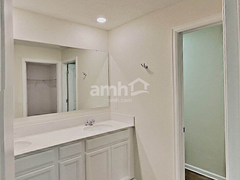 Building Photo - 4349 Seven Canyons Dr