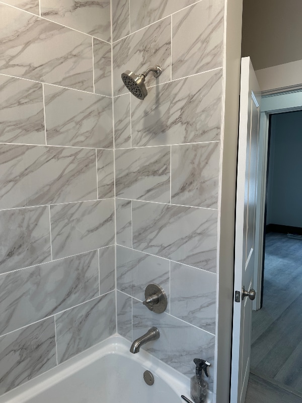 Building Photo - 401 E 15th St