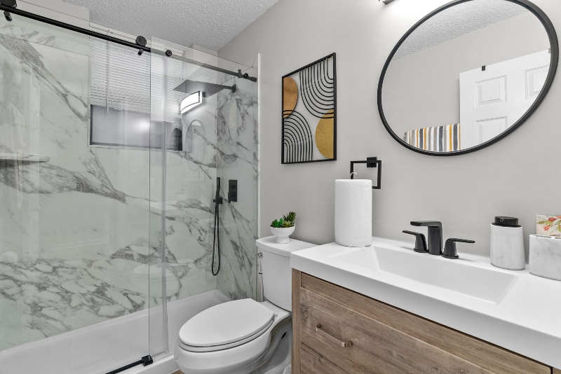 Building Photo - 4341 Swan Ave