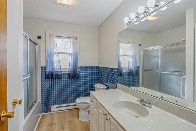 Building Photo - 26 Summit St