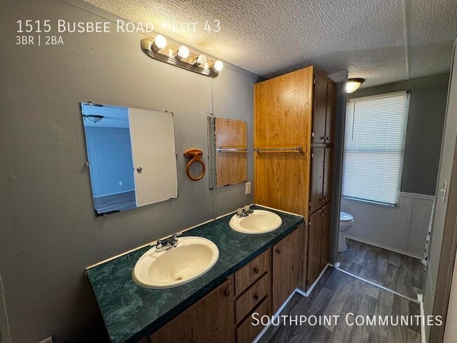 Building Photo - 1515 Busbee Rd