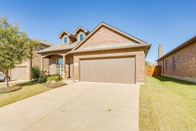 Building Photo - 4013 Lazy River Ranch Rd