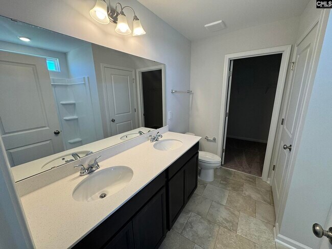 Building Photo - 3080 Hallsdale Dr
