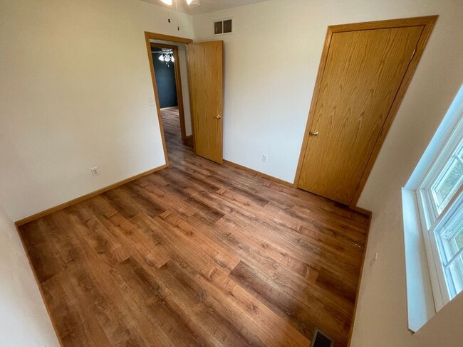 Building Photo - Beautiful open-concept ranch