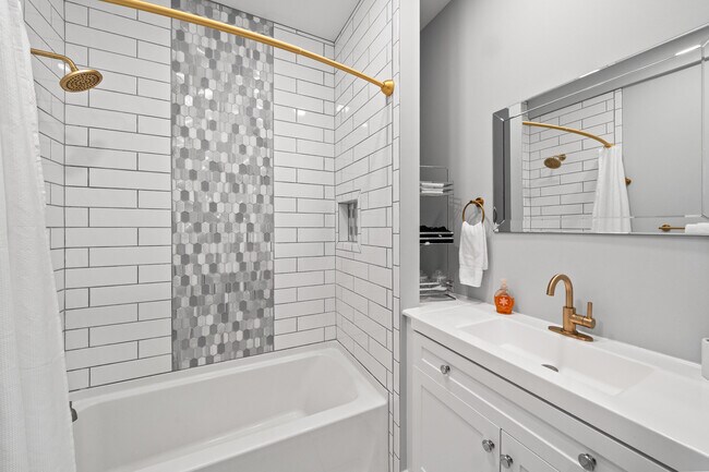 Building Photo - 80 W Geneva St