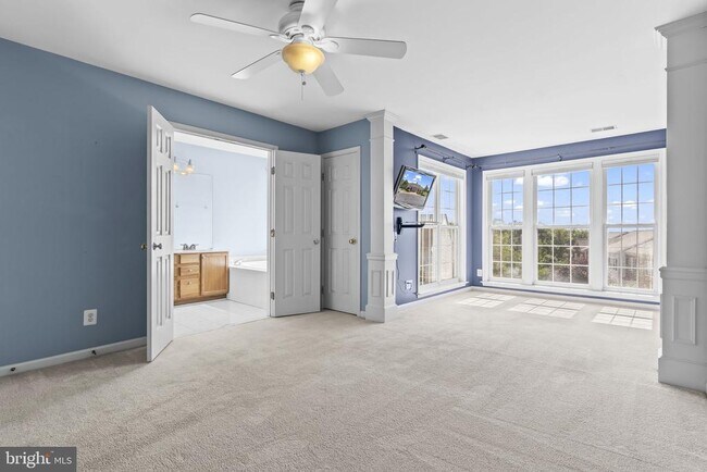 Building Photo - 6385 Levtov Landing