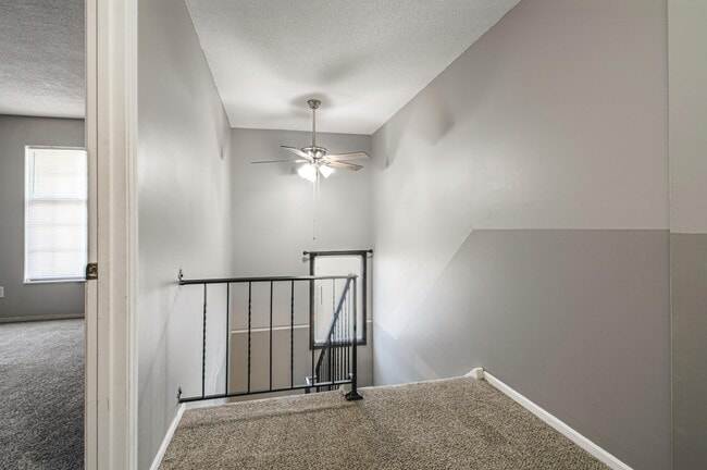 Building Photo - 8011 E 130th Ct