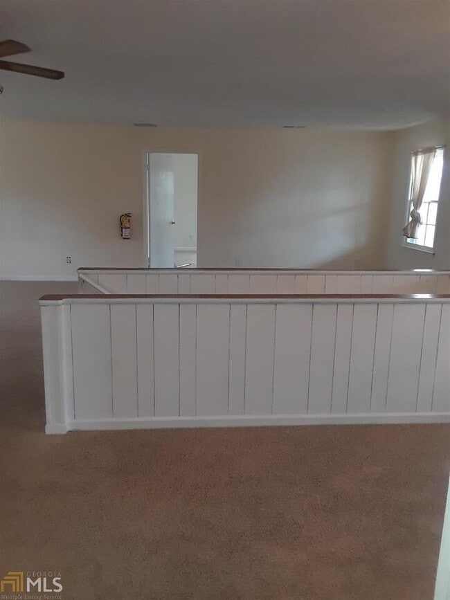 Building Photo - 995 Green St SE