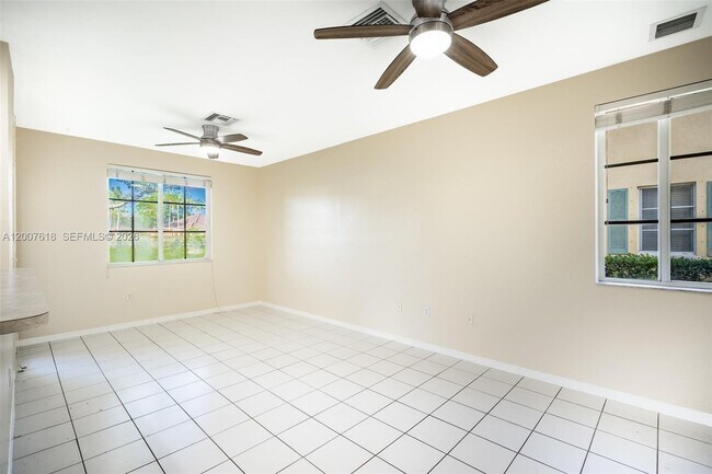 Building Photo - 6051 SW 19th Pl