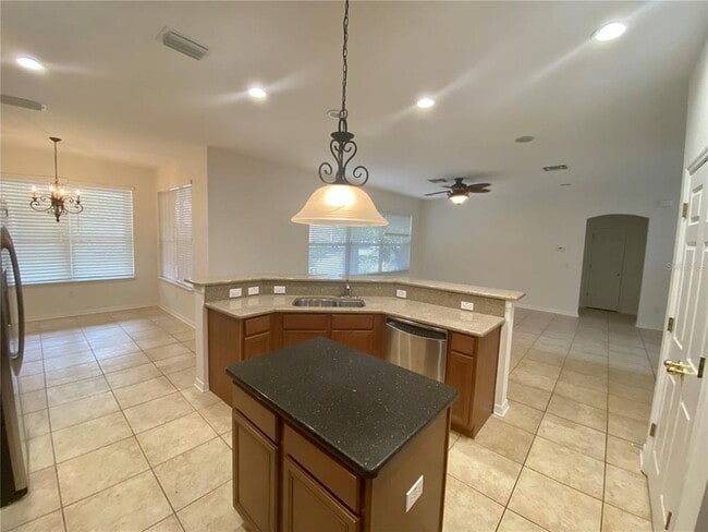 Building Photo - 6610 Portland Oak Ct