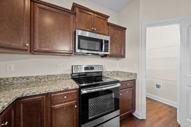 Building Photo - 304 Little Egret Ln