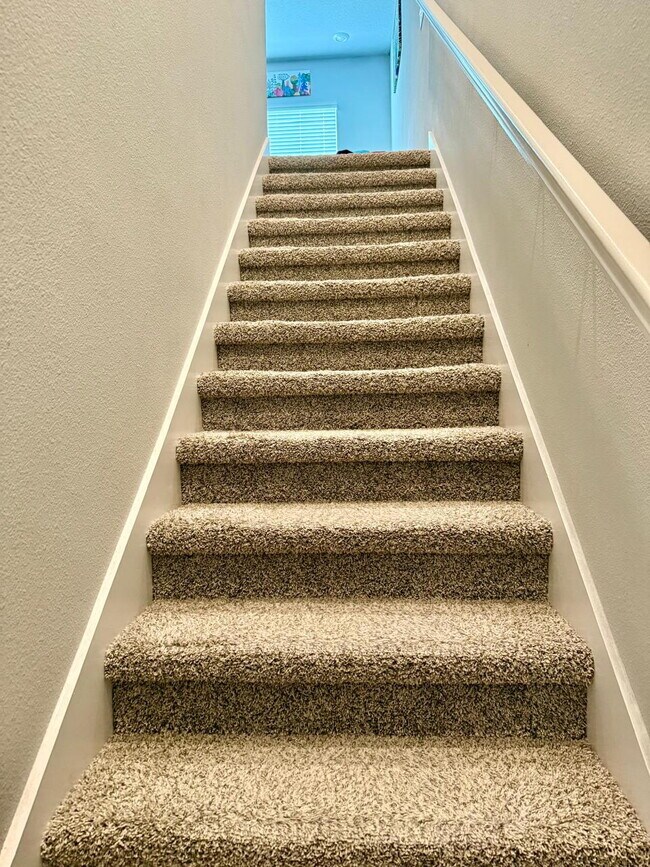 Building Photo - Spacious 4-Bedroom Corner Townhome with Loft & Lake Views in Ocoee