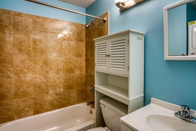 Building Photo - 9 Lexington Ave