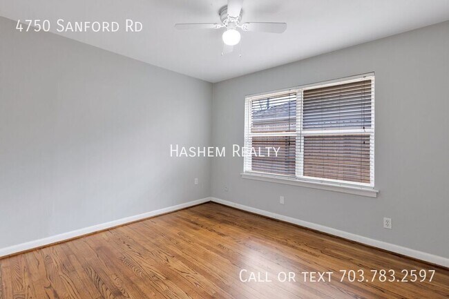 Building Photo - 4750 Sanford Rd