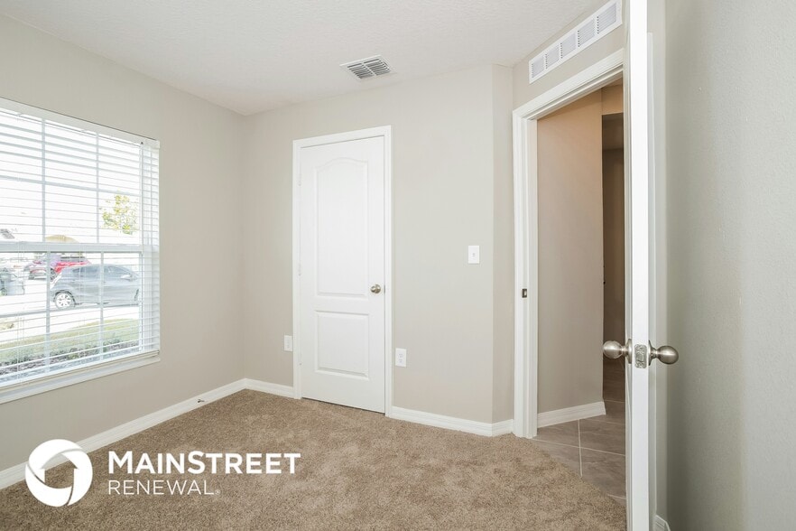 Building Photo - 1353 Brenway Dr