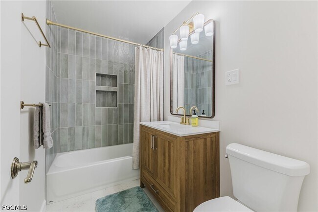 Building Photo - 1310 La Faunce Way
