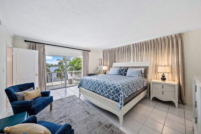 Building Photo - 250 Bradley Pl