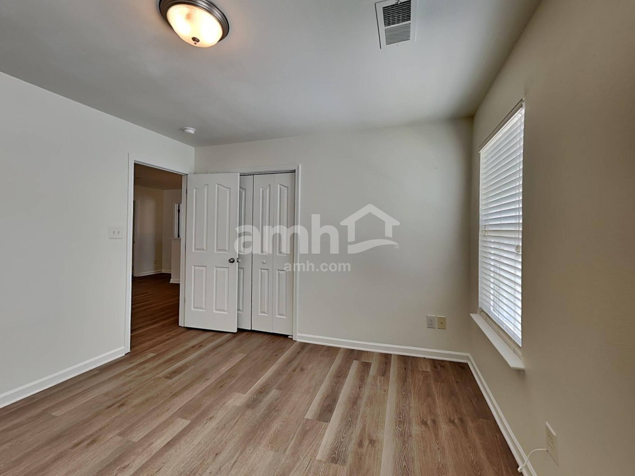 Building Photo - 1409 Paulonia Way