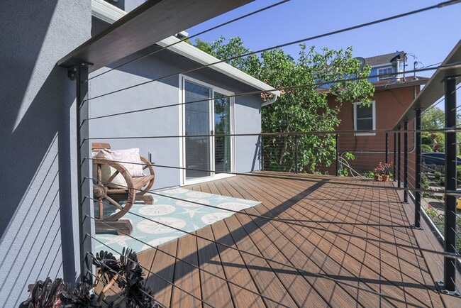 Building Photo - Stunning El Cerrito East Richmond Heights ...