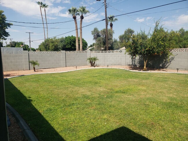 Building Photo - Historic District 3 be d3 bath home w/ RV gate