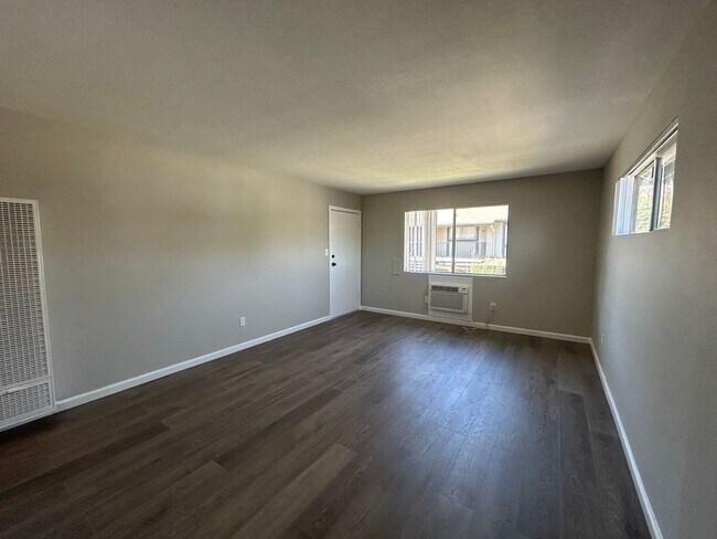 Building Photo - 816 Sutter Ave
