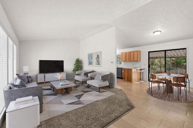 Building Photo - Single-Family Residence for rent in south ...