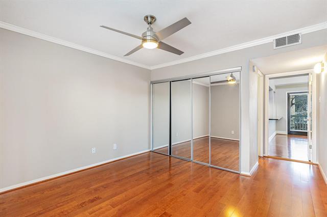 Building Photo - 5934 Sandhurst Ln