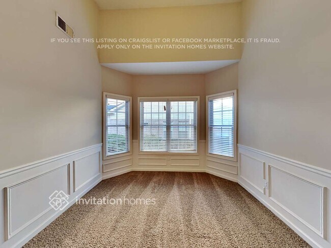 Building Photo - 1215 Chandler Ridge Dr SE