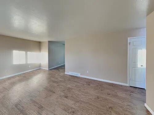 Building Photo - 9175 Lander St