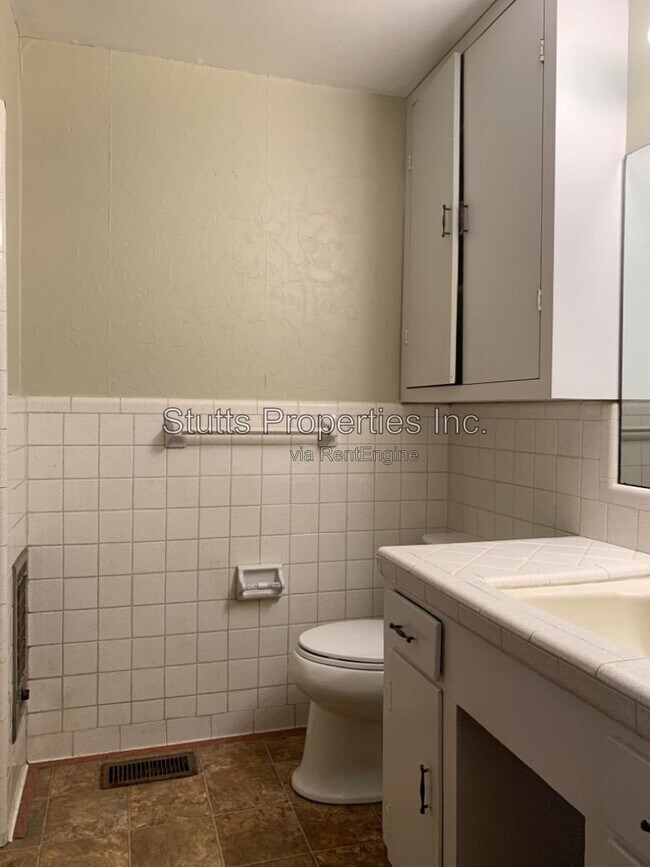 Building Photo - 118 Shoals Blvd