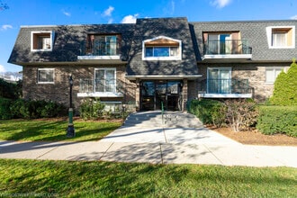 Building Photo - 3222 Sanders Rd