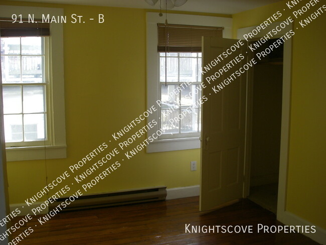 Building Photo - 91 N Main St