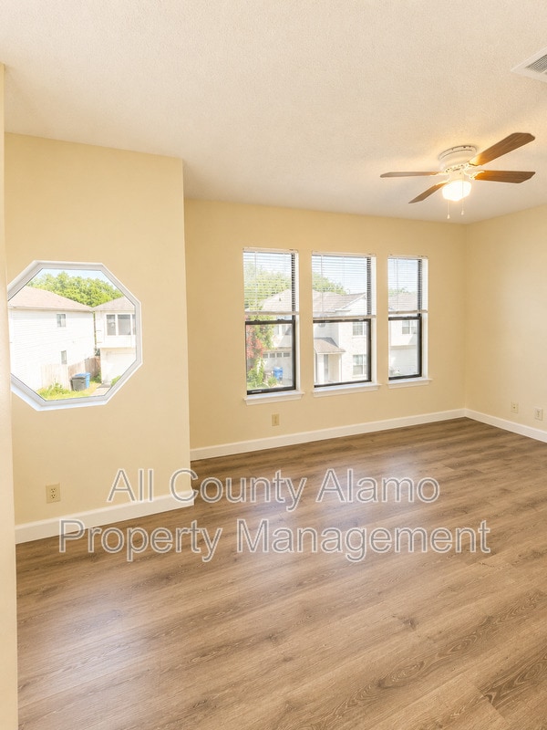 Building Photo - 9023 Mountain Field Dr