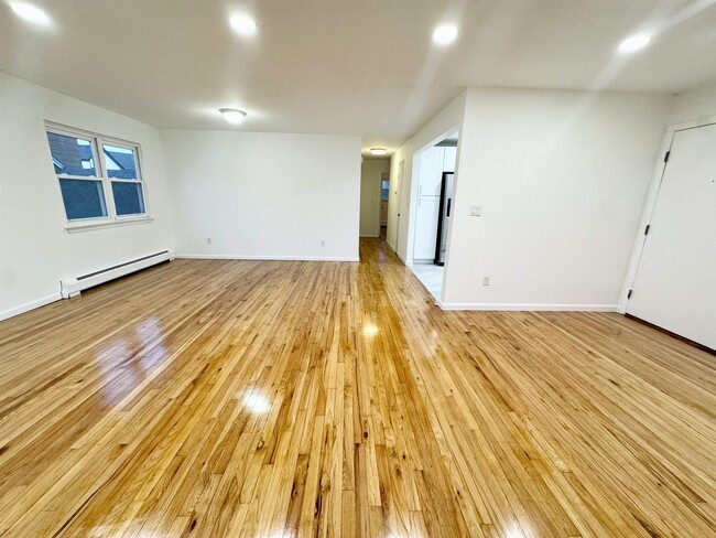 Building Photo - 1455 43rd St