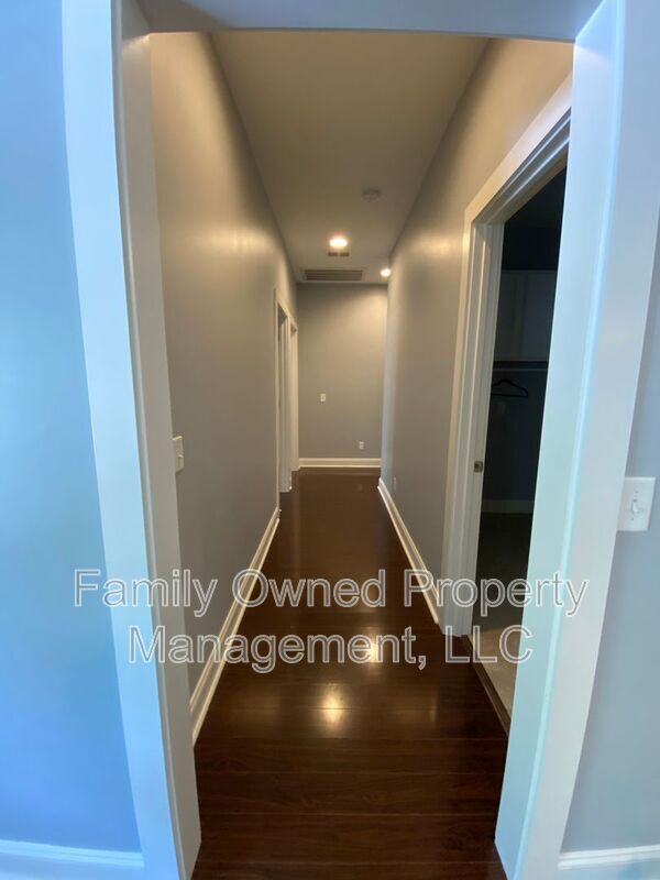 Building Photo - 202 Ibis Dr