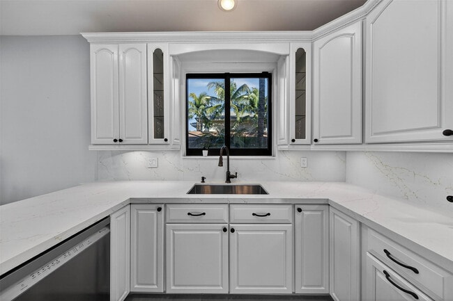 Building Photo - 1505 SE 11th St