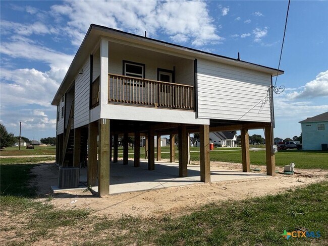 Building Photo - 544 Buckskin Dr