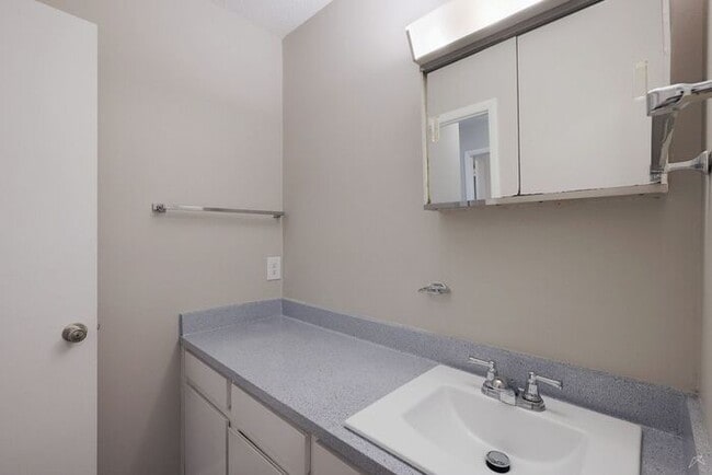 Building Photo - Spacious 1-Bedroom Living Near Emory & Toco Hills | 672 SF