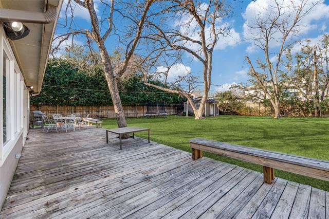 Building Photo - 6255 Deloache Ave