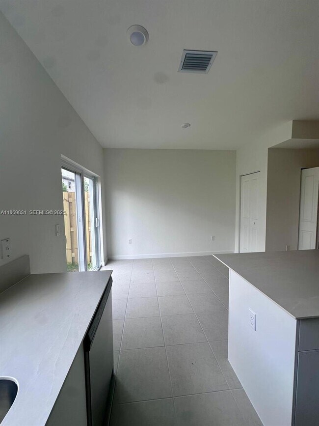 Building Photo - 35702 SW 178th Ct