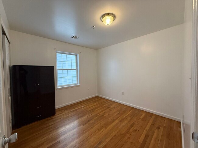 Building Photo - 12 Bergen Ave