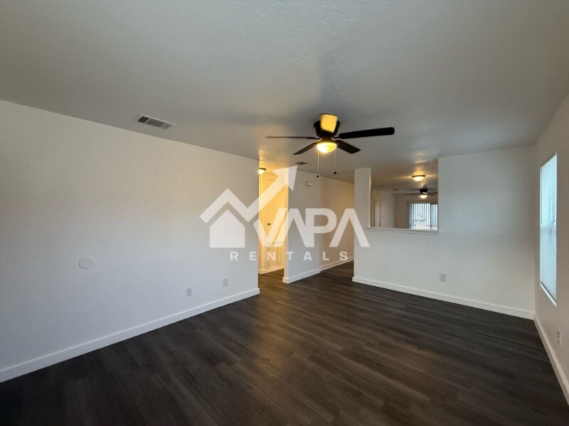 Building Photo - 4411 Mystic Sunrise Dr